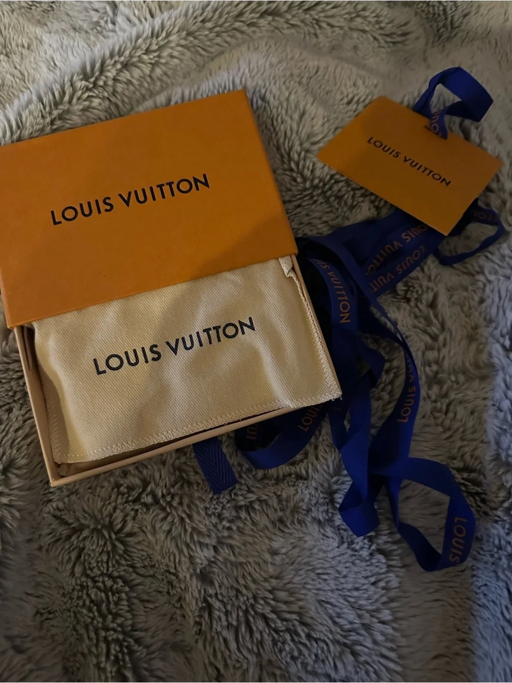Louis Vuitton Rosalie Wallet - Picture 2 of 8